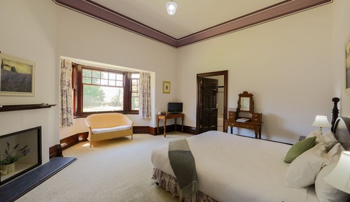 Chambre Deluxe, non-fumeurs, baignoire à jets (Deluxe Spa Suite)