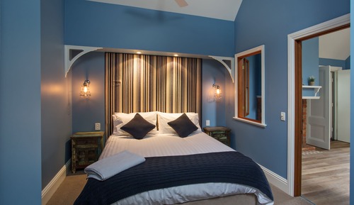 Suite Luxe, 1 chambre, coin cuisine, vue partielle sur la mer