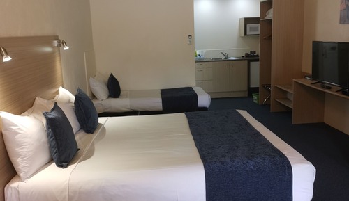 Studio (Twin Unit)