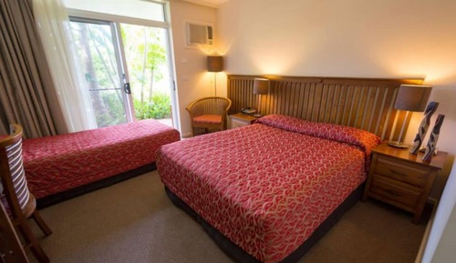 Chambre Standard, non-fumeurs, balcon (Standard twin room)