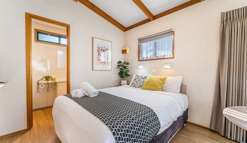 Studio (Open Plan (2 Berth))
