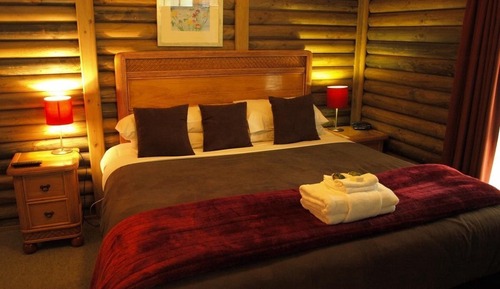 Cottage Luxe