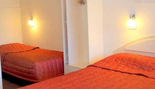 Suite Standard, 1 chambre, non-fumeurs (Standard Twin/Triple)
