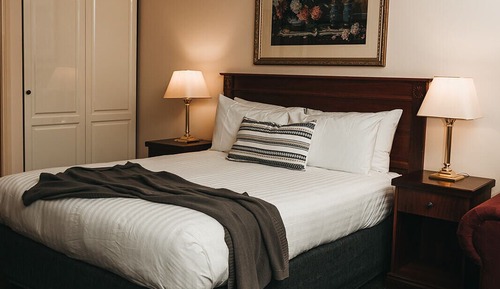 Chambre Double Standard, 1 grand lit, non-fumeurs, coin cuisine
