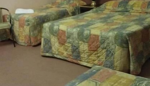 Chambre Familiale, non-fumeurs (Queen family)