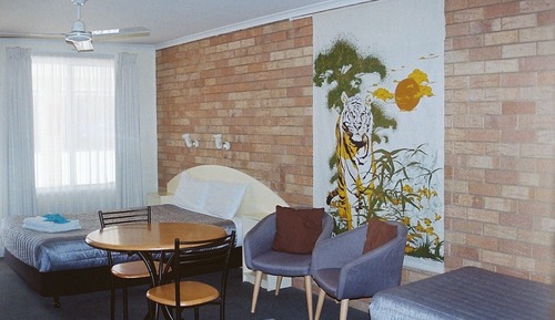 Chambre Familiale, non-fumeurs (3 Bed Family Room)