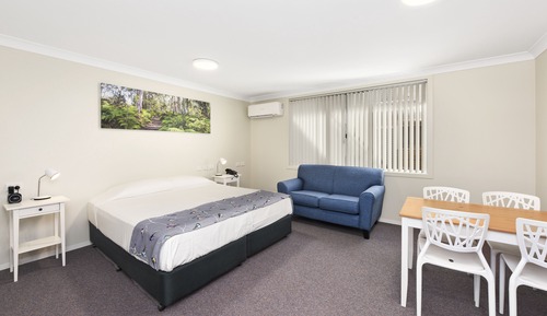 Chambre, 1 très grand lit, accessible aux personnes à mobilité réduite