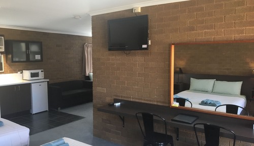 Chambre Familiale, non-fumeurs (Standard Family Unit)