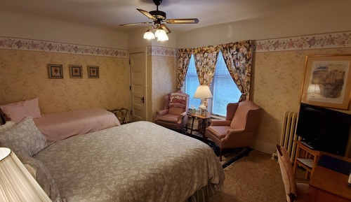 Chambre, plusieurs lits (The Orchard)