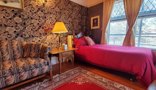 Chambre, plusieurs lits (The Spitler)