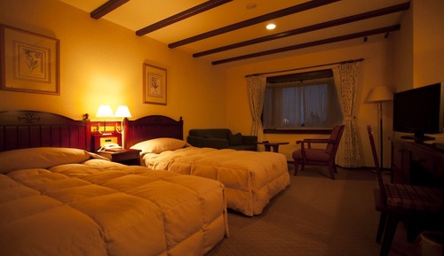 Chambre Triple, non-fumeurs (Western-Style)