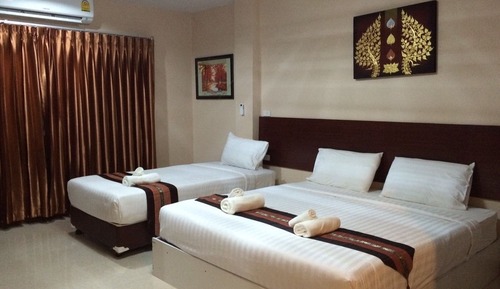 Chambre Supérieure, 3 lits une place