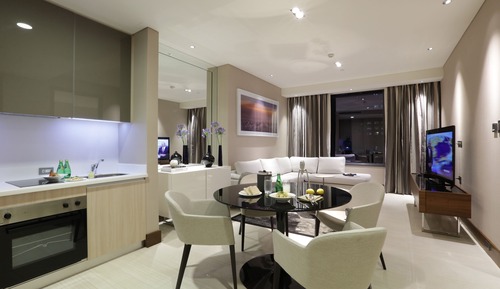 Suite, 1 chambre (64 SQM)