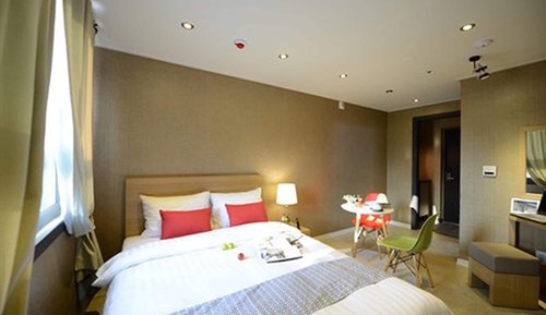 Chambre Double Standard (Hotel Type, Breakfast for 2)