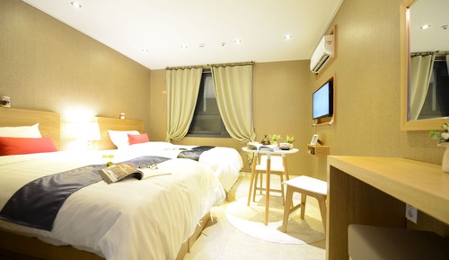 Chambre Deluxe avec lits jumeaux (Hotel Type, Breakfast for 2)
