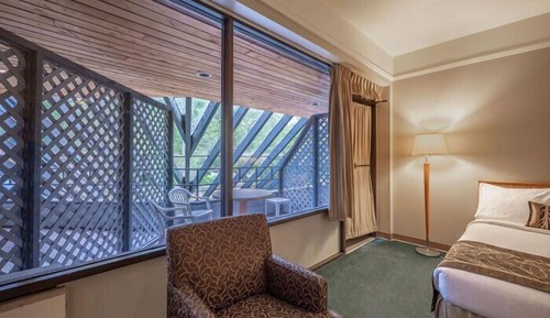 Chambre Signature, 2 grands lits, balcon (Not Pet Friendly Room)