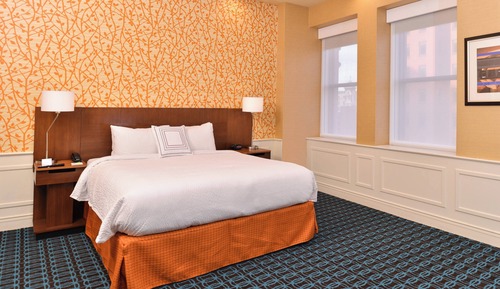 Chambre, 1 très grand lit, non-fumeurs (Mobility/Hearing Access, Roll-In Shwr)