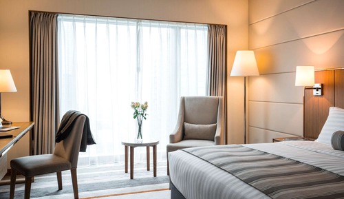 Chambre Supérieure, 1 très grand lit, vue ville (Premium)