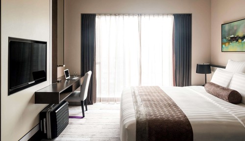 Suite Supérieure, 1 très grand lit, accès salon affaires