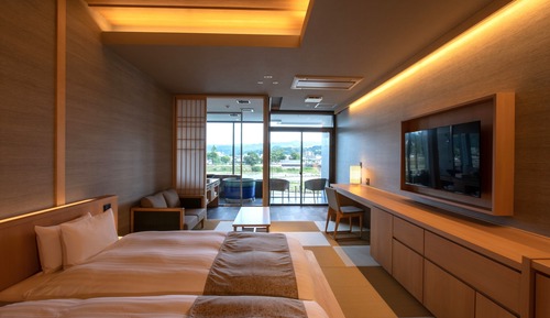 Chambre Triple Luxe, non-fumeurs (UGUISU,  with indoor hot spring bath)