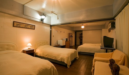Chambre Quadruple Standard, non-fumeurs, vue montagne