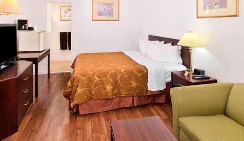 Chambre, 1 très grand lit, non-fumeurs