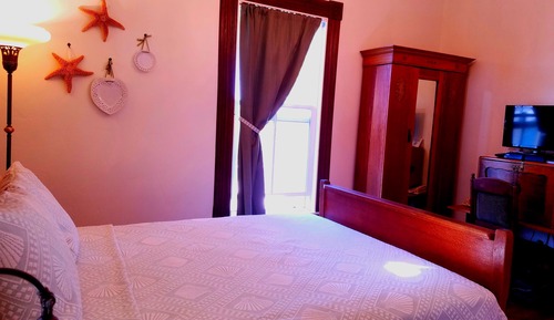 Chambre Classique, 1 grand lit, salle de bains privée