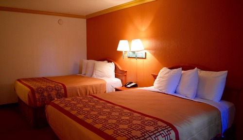 Chambre Standard, 2 grands lits