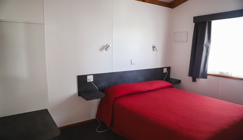 Cabane Deluxe, 2 chambres, accessible aux personnes à mobilité réduite, vue fleuve