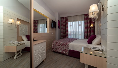 Chambre Familiale Double ou avec lits jumeaux