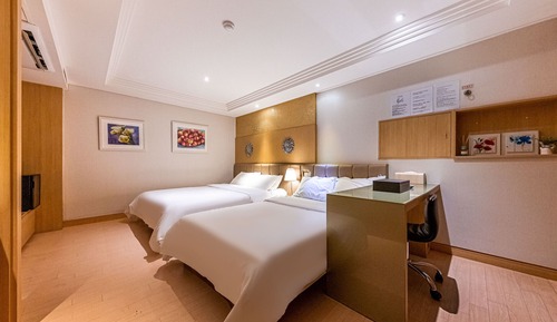 Chambre Quadruple Supérieure (Breakfast included)