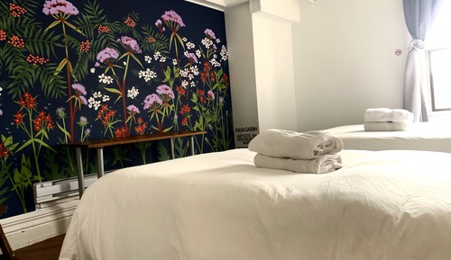 Chambre Économique Double ou avec lits jumeaux, 2 grands lits, non-fumeurs, salle de bains commune