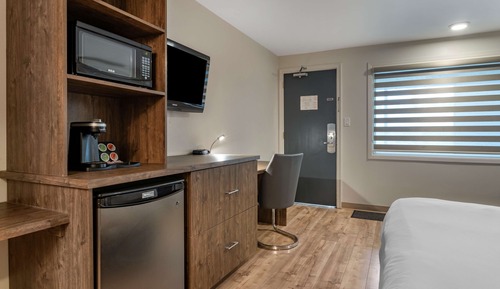 Chambre Standard, 1 grand lit et 1 canapé-lit, non-fumeurs (with Sofabed)
