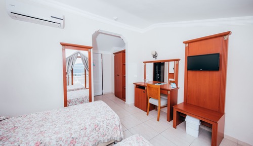 Chambre Standard Double ou avec lits jumeaux, vue jardin