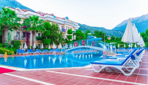 Chambre Standard Double ou avec lits jumeaux, vue piscine