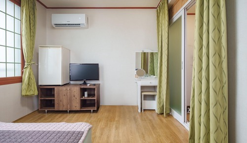 Chambre, 1 chambre (2F 202)