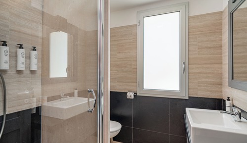 Chambre Standard (Communicated (2+2))