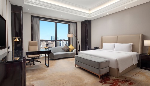 Chambre Standard, 1 très grand lit, vue ville
