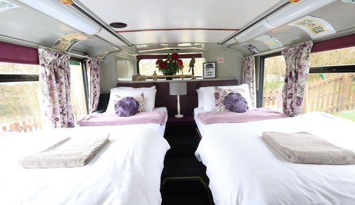 Cabane (Bertram Bus)