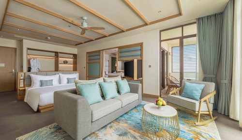 Suite, 1 très grand lit, vue océan