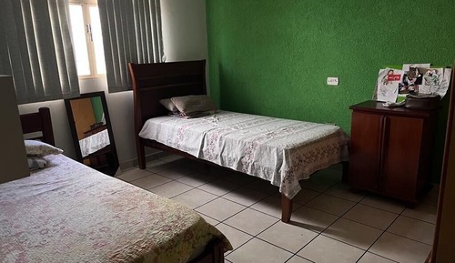 Chambre avec lits jumeaux