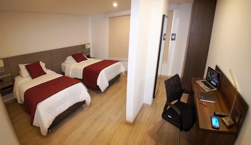 Chambre Confort avec lits jumeaux, vue ville