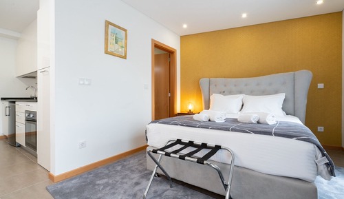 Loft Design, 1 lit double, cuisine, vue jardin