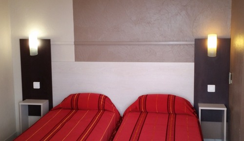 Chambre avec lits jumeaux