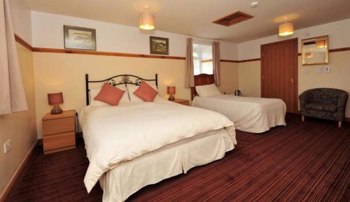 Suite, salle de bains attenante (Double Bed and Single Bed)