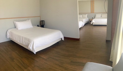 Chambre Quadruple, 1 chambre, salle de bains attenante, vue montagne