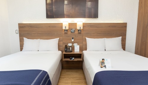 Chambre Supérieure avec lits jumeaux