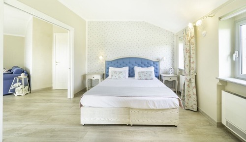 Suite Supérieure, 1 grand lit, salle de bains privée, dans la tour