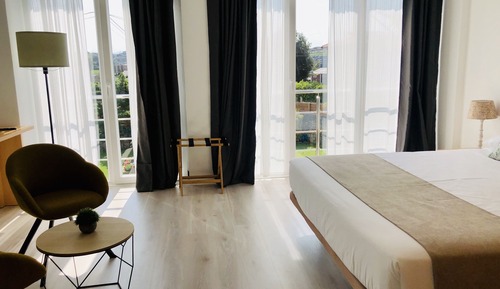 Suite Familiale, salle de bains attenante