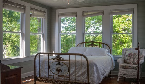 Chambre Tradition, 1 grand lit (Tower)
